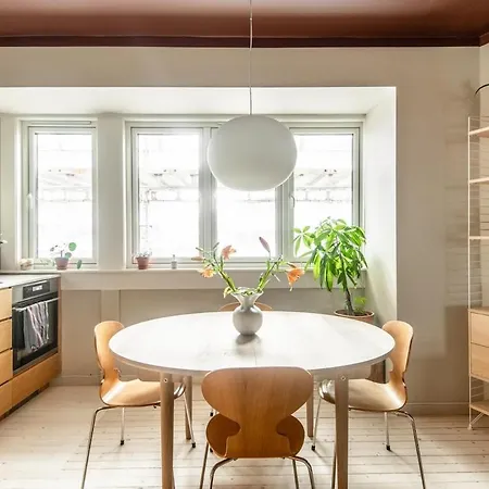 Apartament Delightful 3-room In Toyen *